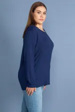 Kadın Büyük Beden Lacivert Pamuklu Kumaş Bisiklet Yakalı Uzun Kollu Bluz 65N37715