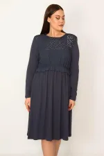 Kadın Büyük Beden Lacivert Delik İş Nakış Detaylı Elbise 65N37670