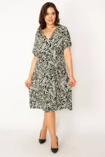 Kadın Siyah Anvelop Yakalı Düşük Kol Elbise 65N33463