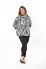 Kadın Büyük Beden Siyah Sıfır Yaka Yan Yırtmaçlı Uzun Kollu Tunik 65N37502