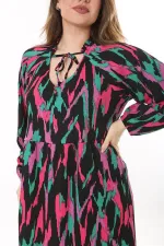 Kadın Büyük Beden Renkli V Yakalı Bürümcük Kumaş Uzun Kollu Katlı Elbise 65N37621