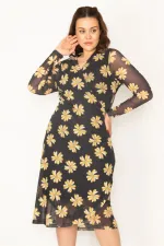 KADIN SİYAH KOLLARI TÜL BEDENİ ASTARLI KUŞAK BAĞLAMALI ÖNÜ AÇIK ANVELOP ELBİSE