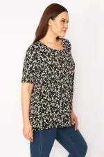 Kadın Büyük Beden Siyah Pamuklu Kumaş Bisiklet Yakalı Çiçek Desenli Tunik 65N36825