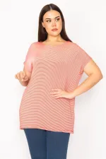 Kadın Kırmızı Sırt Detaylı Düşük Kollu Çizgili Bluz 65N30193