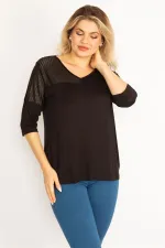 Kadın Siyah Lazer Kesim Detaylı Kapri Kollu Viskon Bluz 65N34631