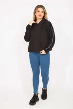 Kadın Siyah Kolları Biye Detaylı Kapşonlu Sweatshirt 65N35301