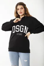 Kadın Büyük Beden Siyah İçi Şardonlu Ön Pat Fermuarlı Nakışlı Sweatshirt 65N37207