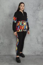 KAPŞONLU FERMUAR VE BASKI DETAYLI KUŞGÖZLÜ SWEATSHİRT PANTOLON TAKIM