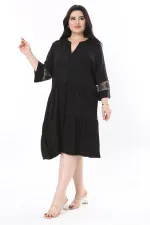 Kadın Büyük Beden Siyah Yaka Ve Kolu Dantel Detaylı Katlı Elbise 65N37929