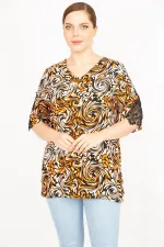 Kadın Mavi Büyük Beden Dokuma Viskon Kumaş Kolları Dantel Detaylı V Yakalı Bluz