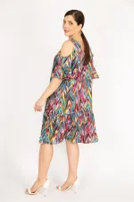 Kadın Fujya Büyük Beden Omuz Dekolteli Dokuma Viskon Kumaş Yan Cepli Elbise