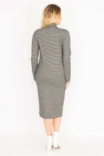 Kadın Siyah Balıkçı Yaka Çizgi Detaylı Viskon Elbise 85N7268