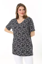 Kadın Büyük Beden Lacivert V Yakalı Çiçek Desenli Kısa Kol Bluz 65N37900