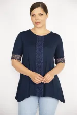 Kadın Lacivert Büyük Beden Kol Ağzı Ve Ön Ortası Dantel Bluz