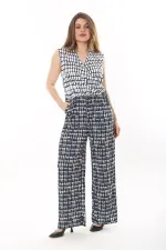 Kadın Büyük Beden Lacivert Anvelop Yakalı Geniş Paçalı Beli Lastikli Tulum 65N37635