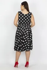 Kadın Siyah Puan Desenli Anvelop Arka Bel Lastik Detaylı Elbise 65N19620