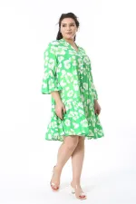 Kadın Büyük Beden Yeşil Ön Pat Düğmeli Katlı Elbise 65N38598