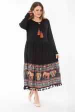 Kadın Büyük Beden Siyah Dijital Baskı Detaylı Öpücük Yakalı Katlı Elbise 65N37336