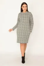 KADIN GRİ EKOSE DESENLİ SIFIR YAKA YAN CEPLİ ELBİSE