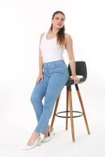 Kadın Büyük Beden Mavi Likralı 4 Cepli Renk Detaylı Kot Pantolon 65N37725