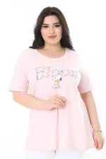 Kadın Büyük Beden Pembe Pamuk Kumaş Ön Baskılı Kısa Kollu Bluz 65N38014
