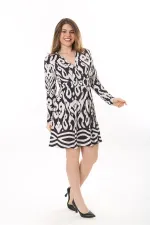 Kadın Büyük Beden Siyah Anvelop Yakalı Uzun Kollu Elbise 65N37627