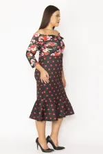 KADIN SİYAH YAKA DETAYLI KAPRİ KOLLU ETEK UCU VOLANLI ELBİSE