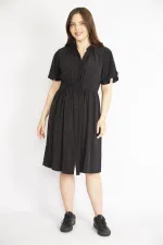 Kadın Siyah Büyük Beden Ön Düğmeli Bel Kısmı Lastik Detaylı Elbise