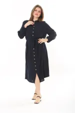 Kadın Lacivert Ön Düğmeli Roba Büzgülü Uzun Kuşaklı Elbise 65N37882