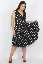 Kadın Siyah Puan Desenli Anvelop Arka Bel Lastik Detaylı Elbise 65N19620
