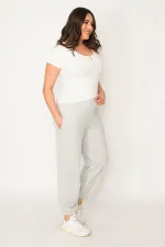 Kadın Gri Pamuklu Kumaş İçi Şardon Paça Ve Bel Lastikli Cep Detaylı Eşofman Alt  65N30436