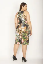 KADIN RENKLİ HALTER YAKALI ETEĞİ KAPALI ANVELOP ÇİÇEK DESENLİ ELBİSE