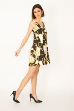 KADIN RENKLİ ÖN ARKA V YAKA DESENLİ ELBİSE