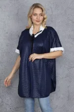 Manteau matelassé bleu marine pour femme, orné de détails en fausse fourrure, référence 65N35430