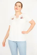 Kadın Kemik Büyük Beden Nakış Ve Bağcık Detaylı Bluz