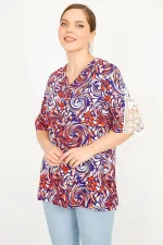 Kadın Mavi Büyük Beden Dokuma Viskon Kumaş Kolları Dantel Detaylı V Yakalı Bluz