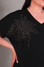 Kadın Büyük Beden Siyah, Omuz Pul Payet Çiçek Desenli, Rahat Kesim V Yaka Elbise 65N39088