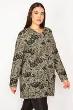 VESTE LONGUE NON DOUBLÉE NOIRE POUR FEMME AVEC POCHE À BOUTON-PRESSION SUR LE DEVANT