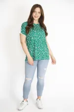 Kadın Yeşil Büyük Beden Ön Desenli Düşük Kollu Bluz