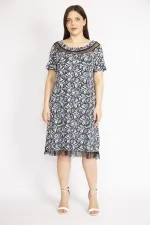 Kadın Lacivert Büyük Beden Yaka Ve Etek Ucu Tül Detaylı Yakası Lastikli Elbise