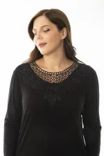 Kadın Büyük Beden Siyah Yakası Dantel Detaylı Uzun Kollu Bluz 65N36866