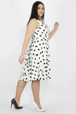 Kadın Siyah Puan Desenli Anvelop Arka Bel Lastik Detaylı Elbise 65N19620
