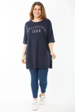 Kadın Büyük Beden Lacivert Taş Ve Sim Detaylı Yan Yırtmaçlı Bluz 65N37458