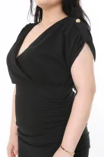 Kadın Büyük Beden Siyah Anvelop Yakalı Yanları Büzgü Detaylı Elbise 65N37932