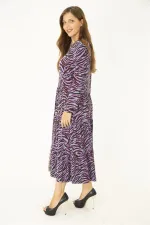 Kadın Büyük Beden Lila Öpücük Yaka Katlı Uzun Kollu Elbise 65N36913