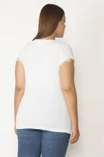 Kadın Beyaz Büyük Beden Pamuklu Kumaş V Yakalı Dantel Detaylı Düşük Kollu Bluz