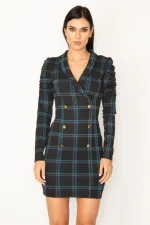 ROBE CROISÉE À MOTIF CARREAUX AVEC BOUTONS MÉTALLIQUES