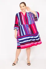 Kadın Fujya Büyük Beden Dokuma Kumaş V Yakalı Ön Pat Düğmeli Katlı Elbise 65N35831