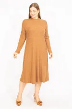 Kadın Safran Büyük Beden Sıfır Yaka Kendinden Çizgili Elbise 65N35602