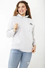 Women's Plus Size Gray Three-Thread Hooded Sweatshirt with Raised Inside 65N37199